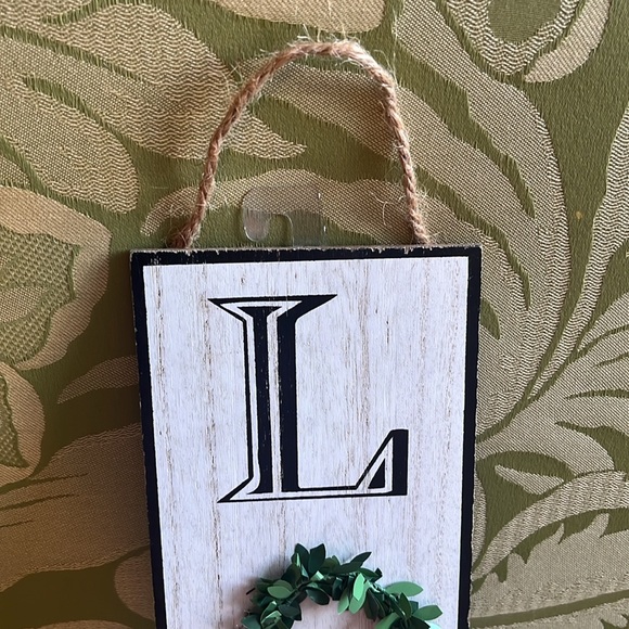 Nwt Love home decor sign hanging sign - Picture 3 of 7